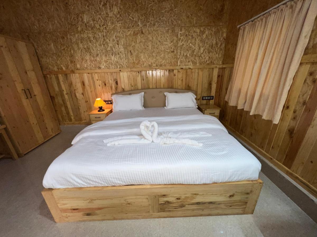 Santanas Wooden Cottages 波戈马洛 外观 照片